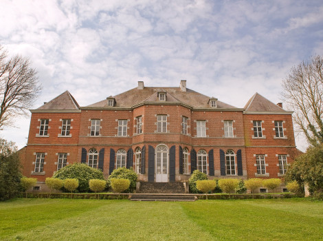 Majestueus Château du Bois d’Angre in een oase van rust