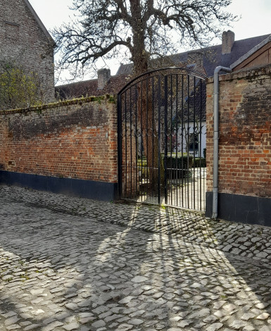 stone_memory_estate-photo_album-1752267710