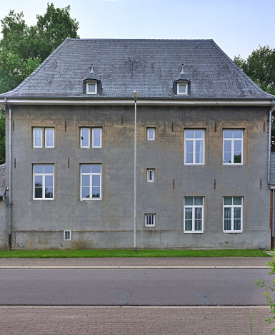 stone_memory_estate-photo_album-1752348271