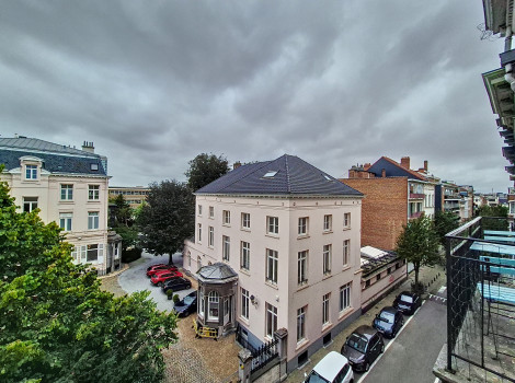 Prachtig Herenhuis in een gegeerde wijk van Elsene