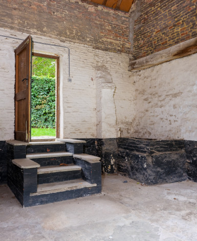 stone_memory_estate-photo_album-1761039735