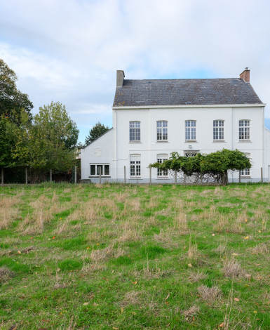 stone_memory_estate-photo_album-1762276446