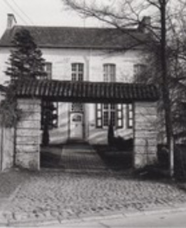 stone_memory_estate-photo_album-1762277147
