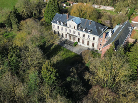 Uitzonderlijke voormalige abdij in Doornik, aangeboden via een Share Deal