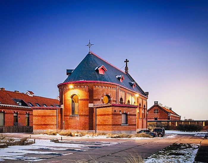 Uitzonderlijke volledig gerenoveerde kapel nabij de trendy wijk van Oostende