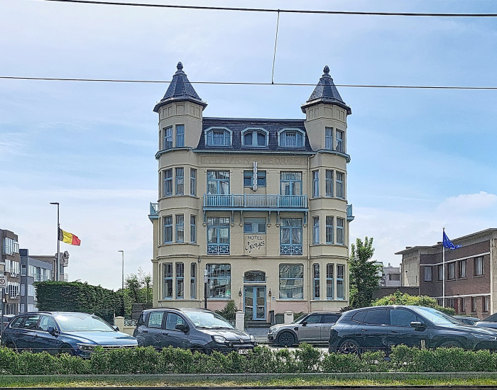 Charmant karaktervol hotel aangeboden via Share Deal aan de Belgische kust
