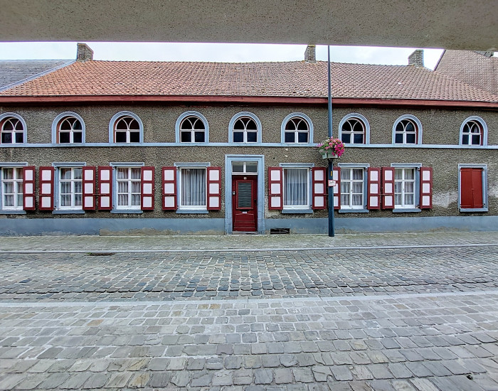 Uitzonderlijk historisch burgerhuis in het hart van de Leiestreek