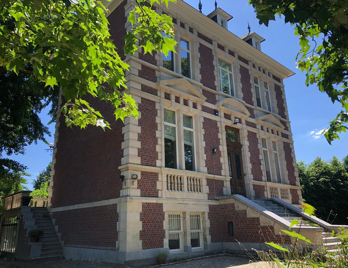 Volledig gerenoveerd kasteel waar uw kantoor of praktijk een unieke uitstraling krijgt